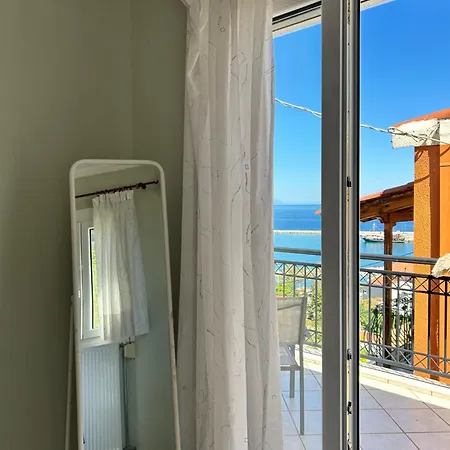 Daisy Maisonette * Poros (Kefalonia)